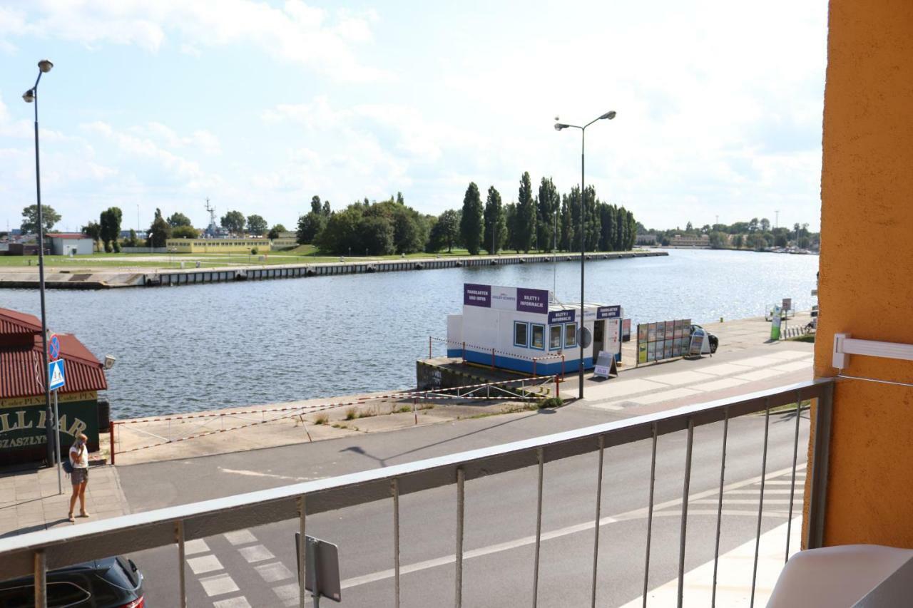 Apartament Z Widokiem Na Port - Visitopl Świnoujście Exteriör bild